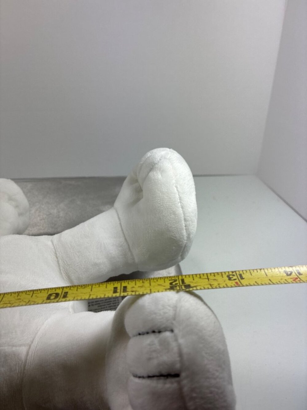 2019 Kohl's Cares Snoopy Plush 12" Peanuts - Picture 9 of 11
